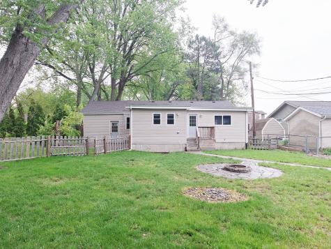 5205 North Lake Street Mchenry IL 60050
