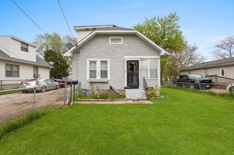 135 North Calhoun Street Aurora IL 60505