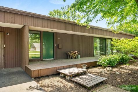 426 North Kingsway Drive Aurora IL 60506