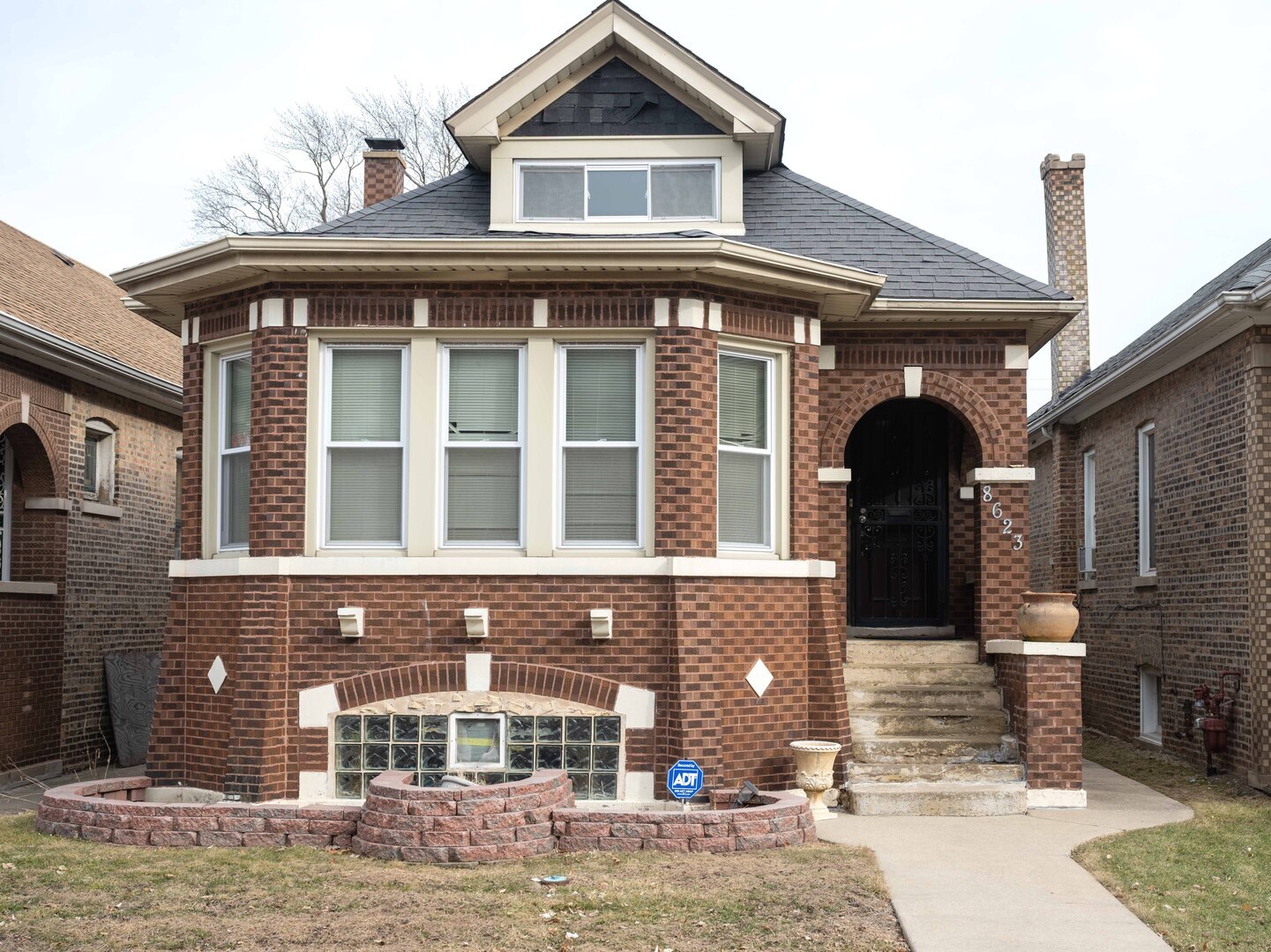 8623 South Cregier Avenue Chicago IL 60617