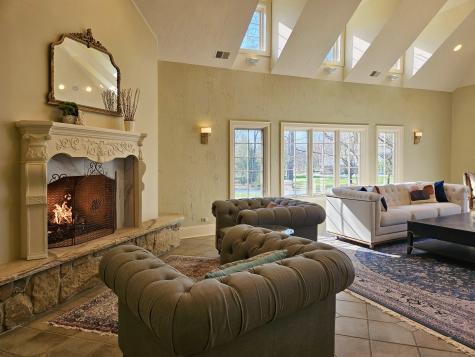 6N161 Surrey Road Wayne IL 60184