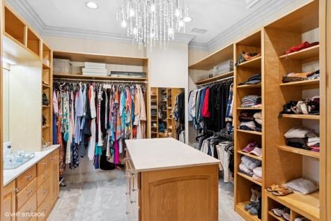 6N161 Surrey Road Wayne IL 60184