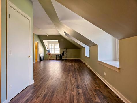 6N161 Surrey Road Wayne IL 60184