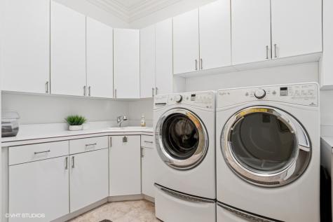 6N161 Surrey Road Wayne IL 60184