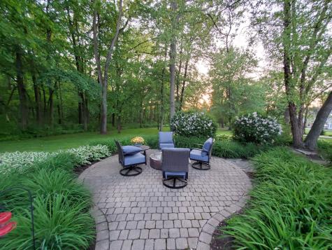 6N161 Surrey Road Wayne IL 60184