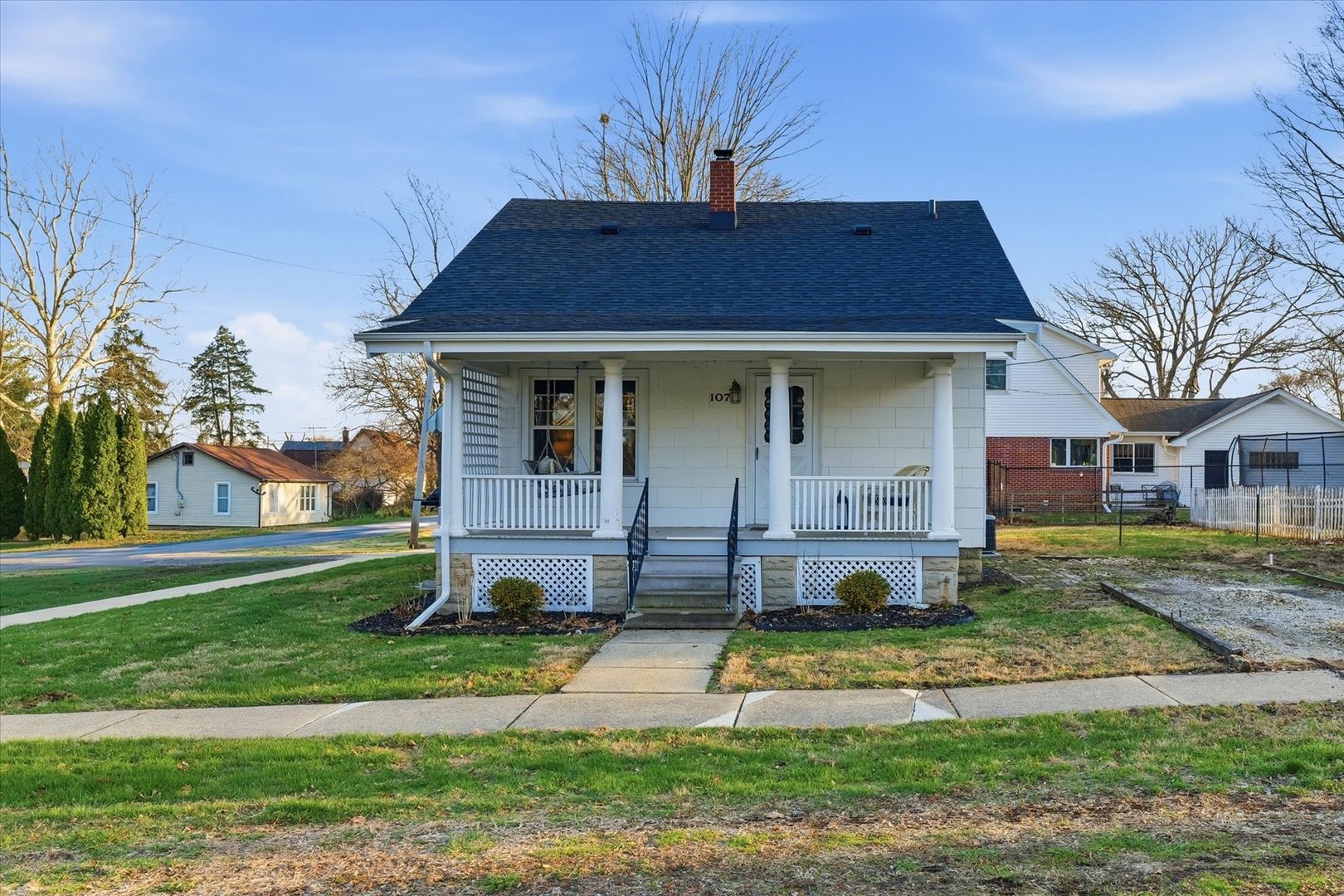 107 East Dunbar Street Mahomet IL 61853