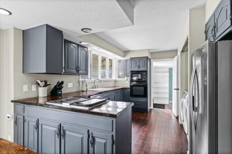 107 East Dunbar Street Mahomet IL 61853