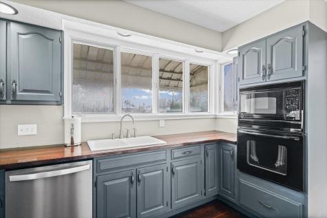107 East Dunbar Street Mahomet IL 61853
