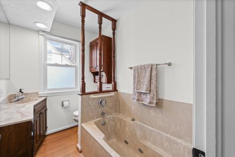 107 East Dunbar Street Mahomet IL 61853