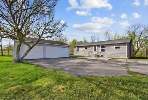 23007 Lovell Road Sycamore IL 60178