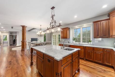 37W209 Deer Pond Court St. Charles IL 60175