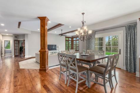 37W209 Deer Pond Court St. Charles IL 60175