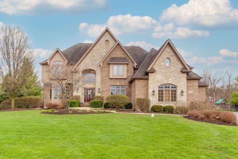 37W209 Deer Pond Court St. Charles IL 60175