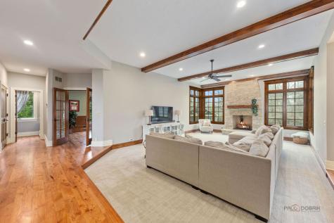 37W209 Deer Pond Court St. Charles IL 60175