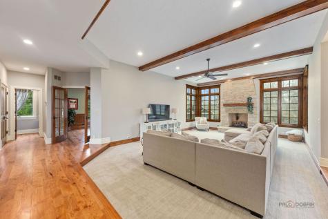 37W209 Deer Pond Court St. Charles IL 60175