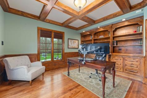 37W209 Deer Pond Court St. Charles IL 60175