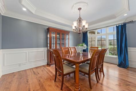 37W209 Deer Pond Court St. Charles IL 60175