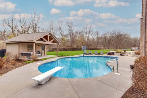 37W209 Deer Pond Court St. Charles IL 60175