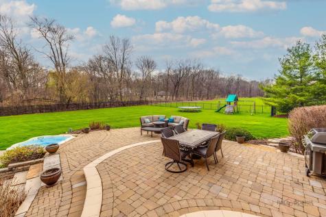 37W209 Deer Pond Court St. Charles IL 60175