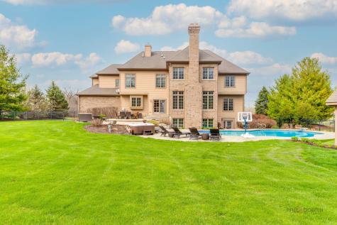 37W209 Deer Pond Court St. Charles IL 60175