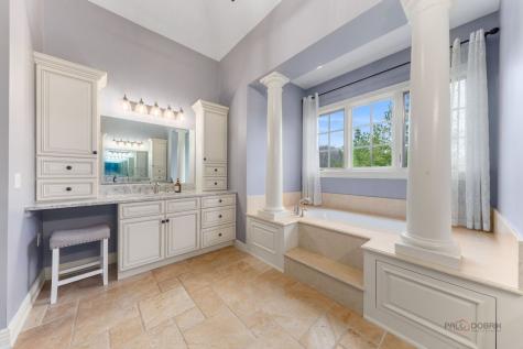 37W209 Deer Pond Court St. Charles IL 60175