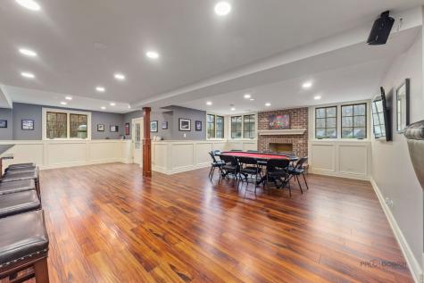 37W209 Deer Pond Court St. Charles IL 60175