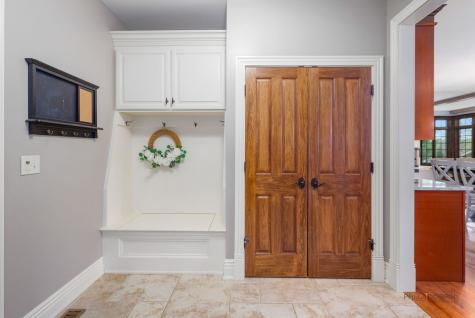 37W209 Deer Pond Court St. Charles IL 60175