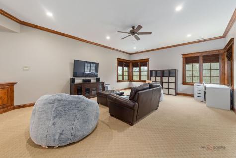37W209 Deer Pond Court St. Charles IL 60175