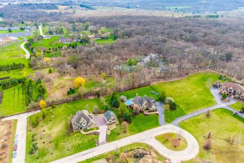 37W209 Deer Pond Court St. Charles IL 60175