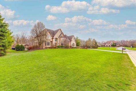 37W209 Deer Pond Court St. Charles IL 60175