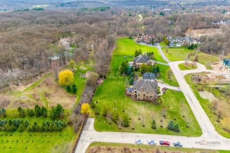 37W209 Deer Pond Court St. Charles IL 60175
