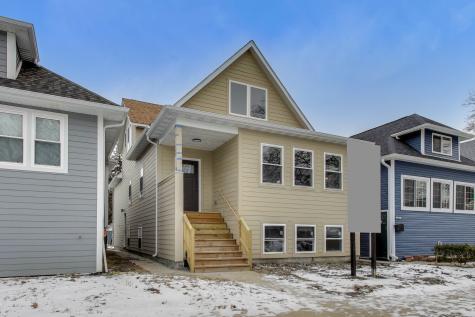 2229 Harvey Avenue Berwyn IL 60402