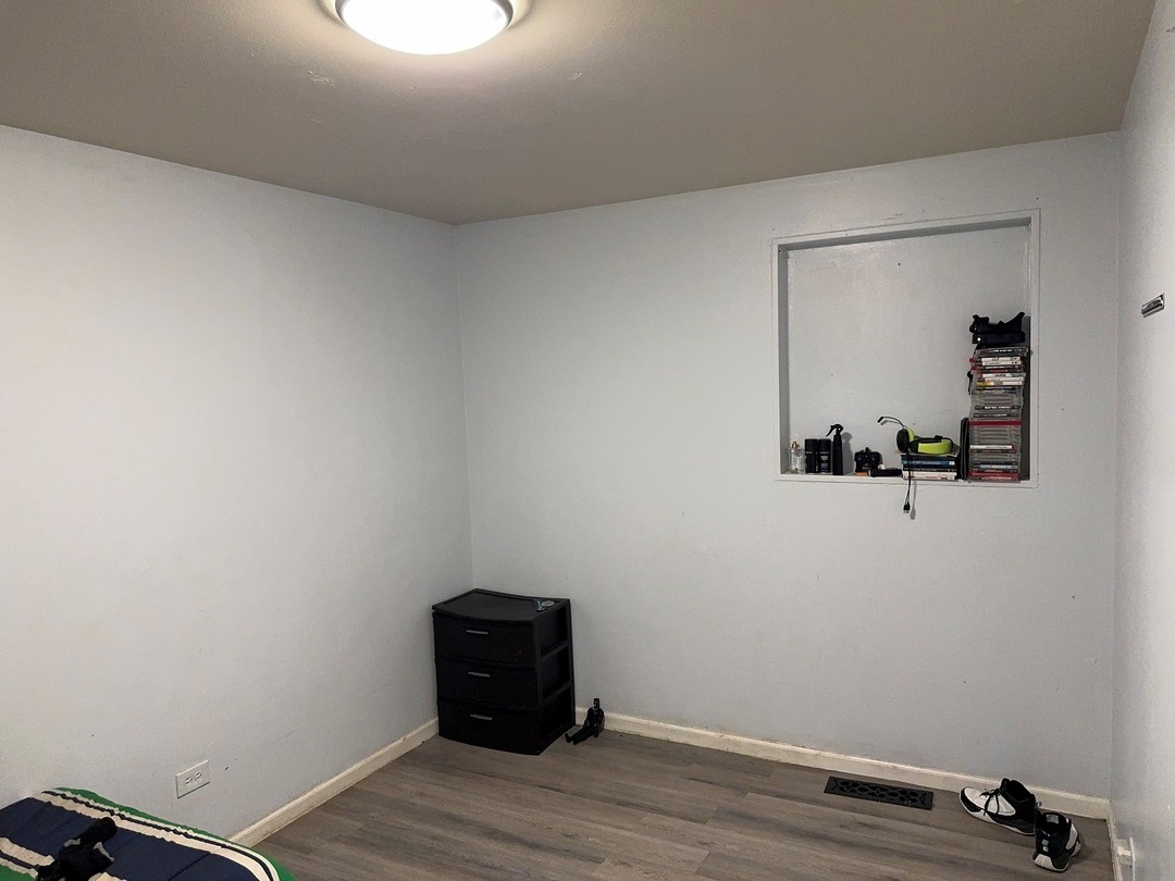 9713 South Van Vlissingen Road Chicago IL 60617