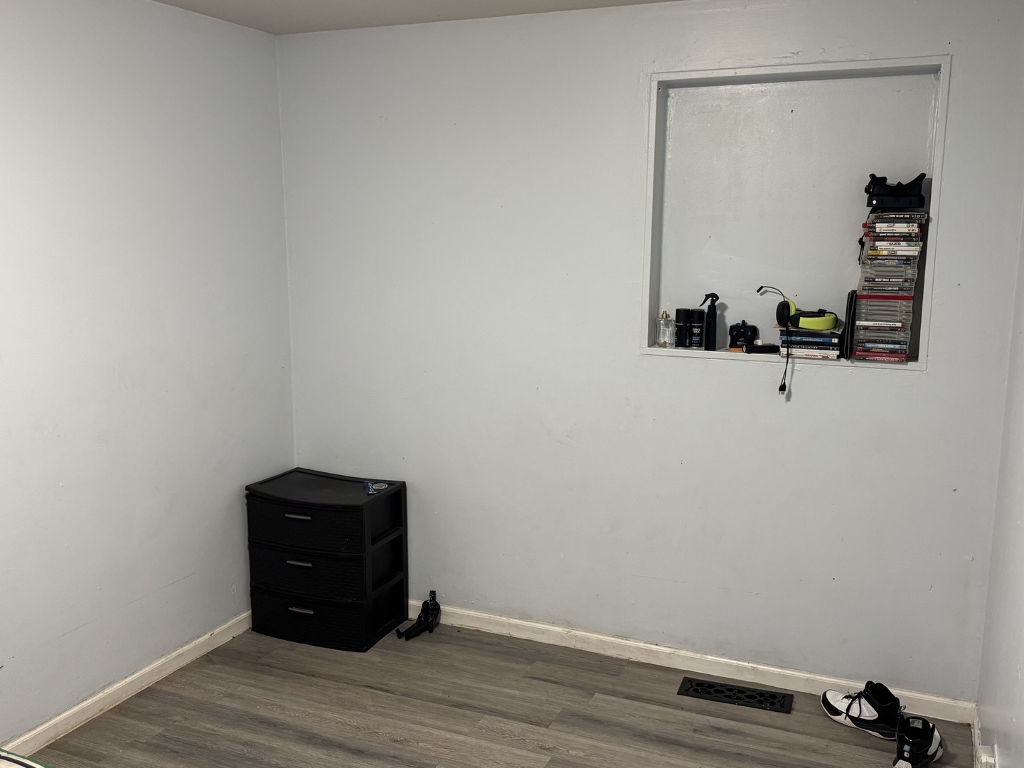 9713 South Van Vlissingen Road Chicago IL 60617