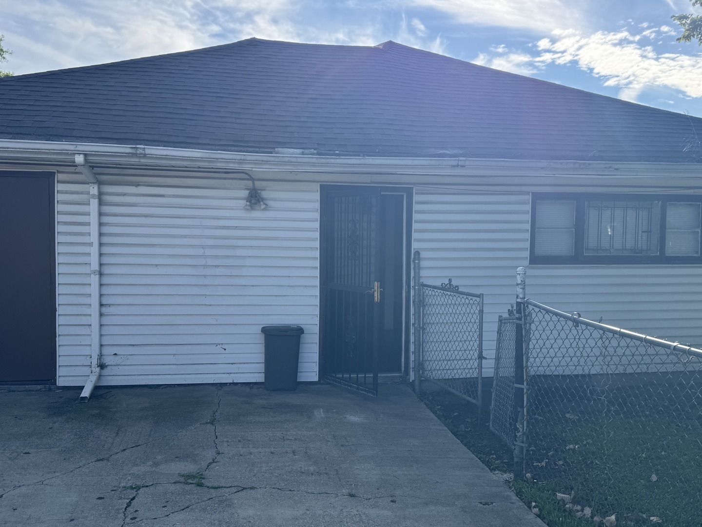 9713 South Van Vlissingen Road Chicago IL 60617