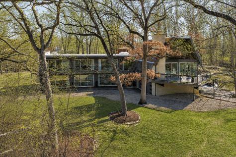 431 Maplewood Drive Barrington IL 60010