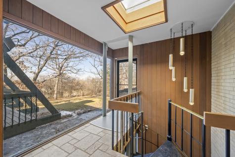 431 Maplewood Drive Barrington IL 60010