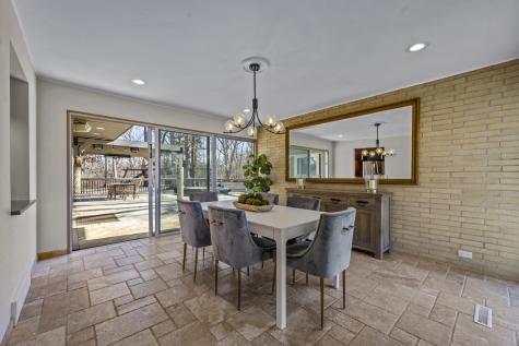 431 Maplewood Drive Barrington IL 60010