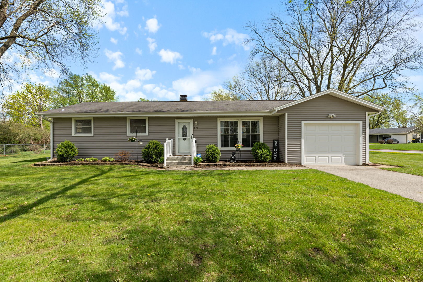 575 Aztec Drive Carol Stream IL 60188