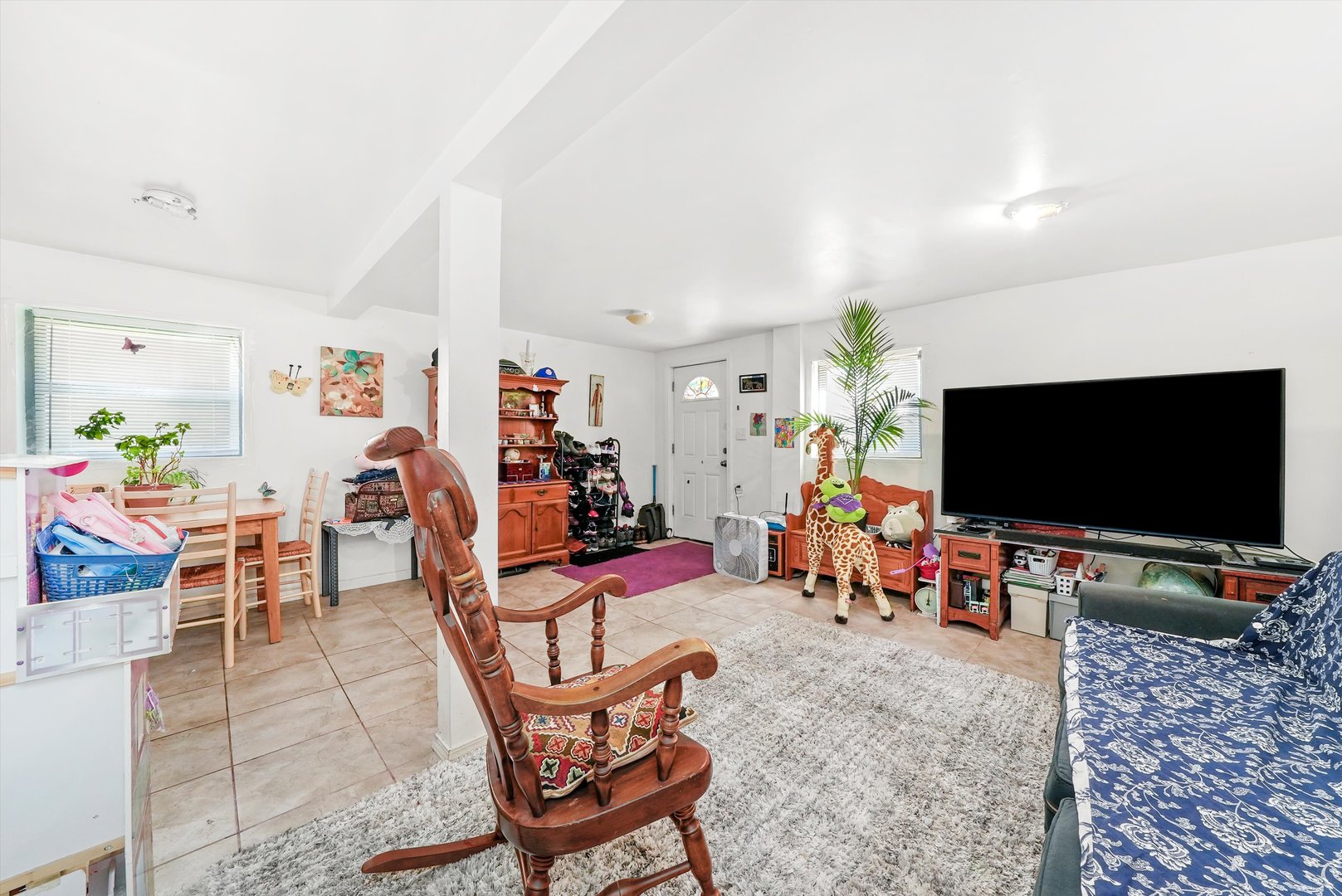 142 West Swann Street Chicago IL 60609