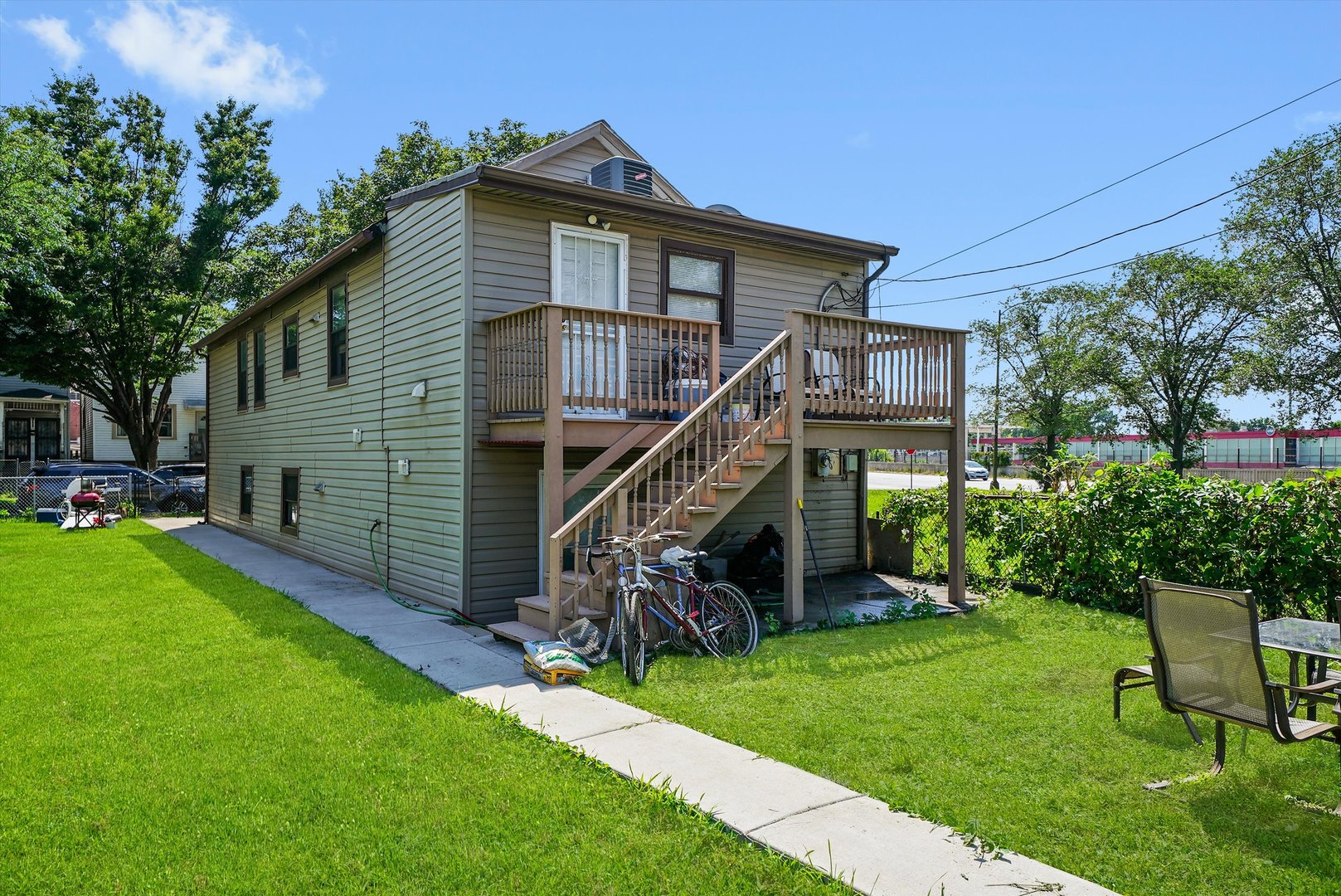 142 West Swann Street Chicago IL 60609