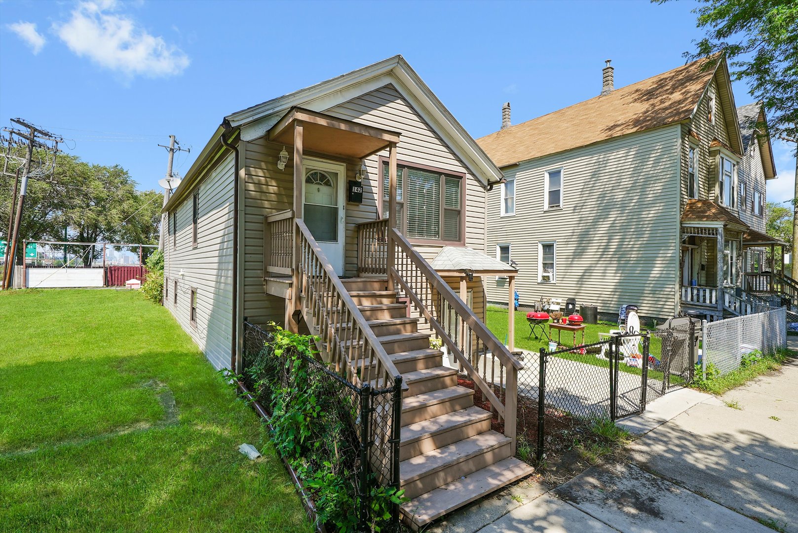 142 West Swann Street Chicago IL 60609