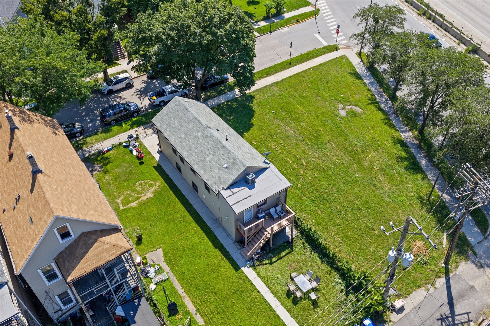 142 West Swann Street Chicago IL 60609