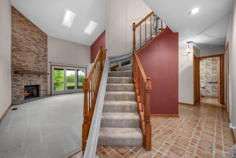 1751 Pebble Beach Drive Hoffman Estates IL 60169
