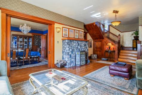 203 North Maple Street Momence IL 60954