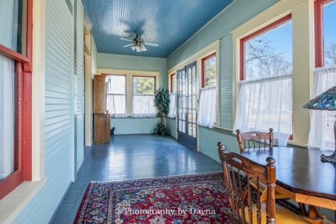 203 North Maple Street Momence IL 60954