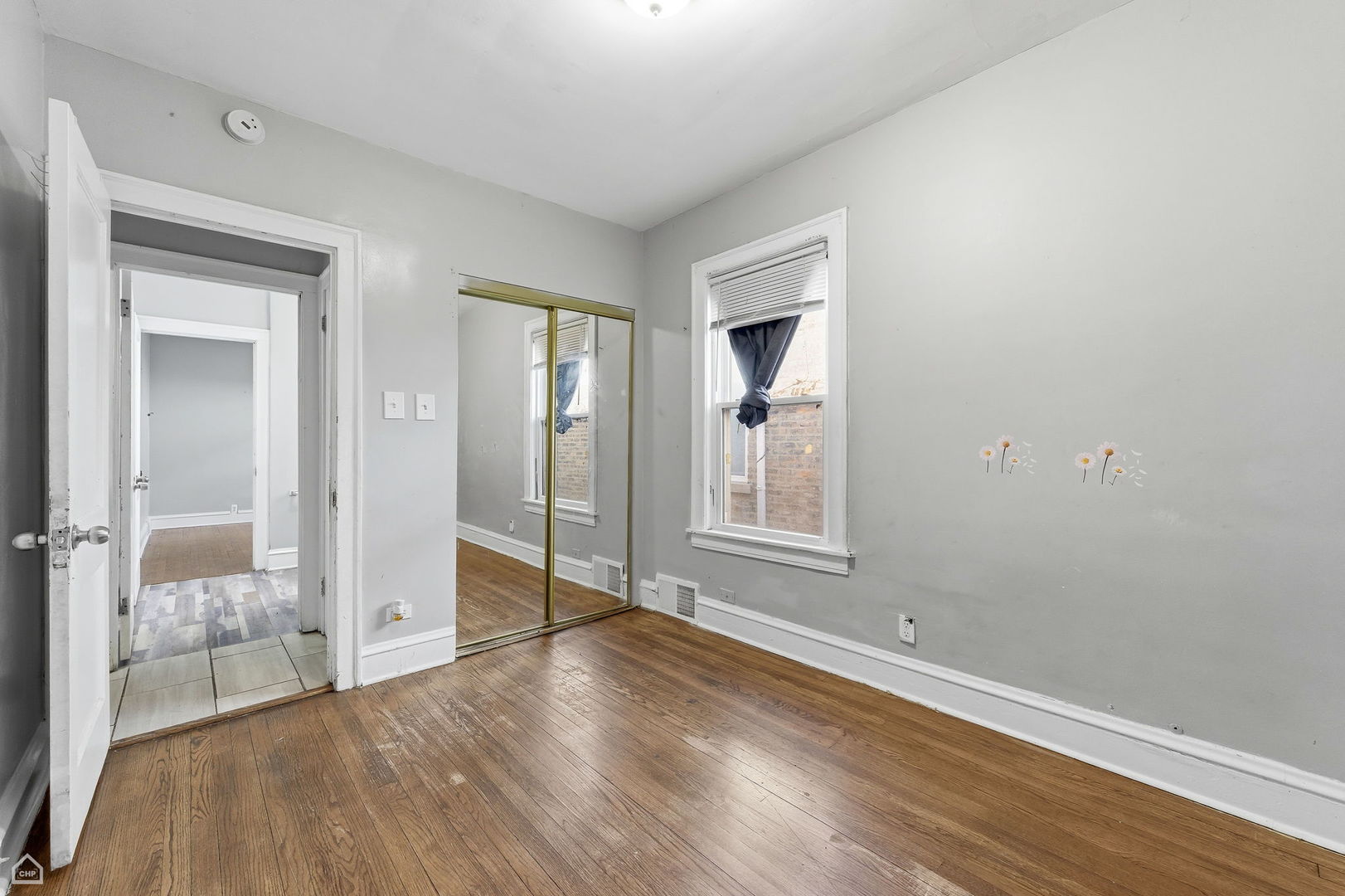 8111 South Manistee Avenue Chicago IL 60617