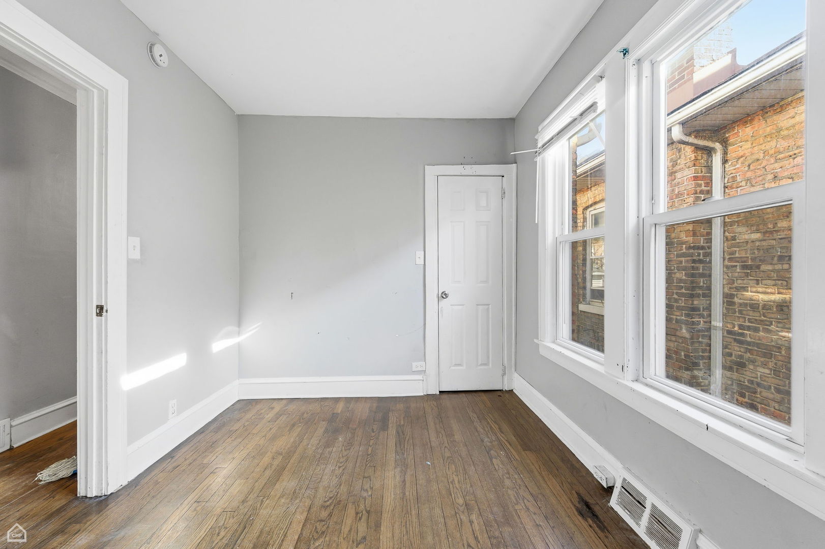 8111 South Manistee Avenue Chicago IL 60617
