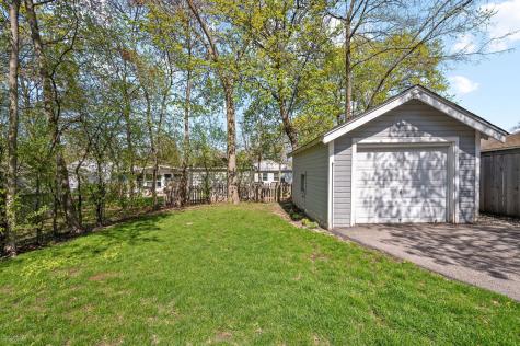 937 Pleasant Avenue Highland Park IL 60035