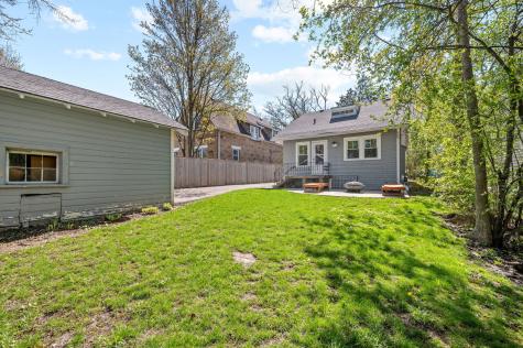 937 Pleasant Avenue Highland Park IL 60035